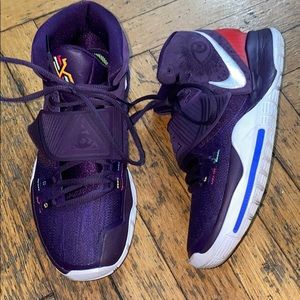 Kyrie Irving basketball sneakers. Box included